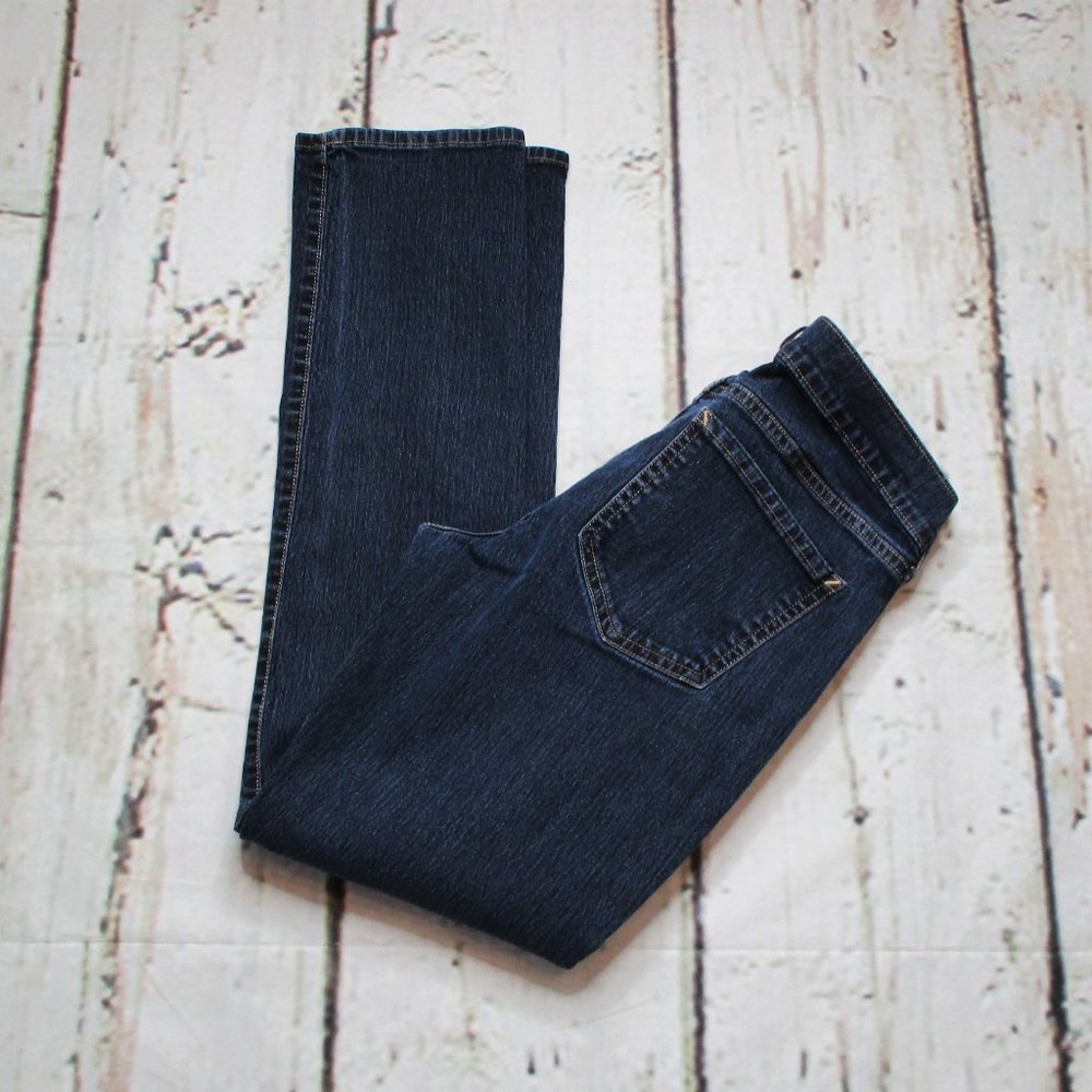 Old Navy The Flirt Low Rise Straight Jeans - Picture 4 of 6